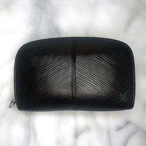 Louis Vuitton Epi Leather Demi Lune Zip Wallet